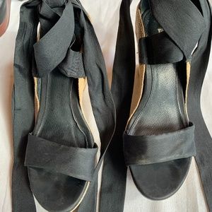 Ugg wedge espadrilles size 9